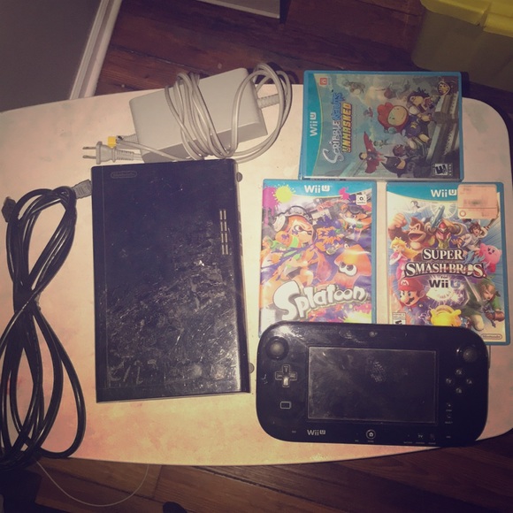 Nintendo Other - Wii U with 3 games(SN,splatoon,supersmash bros)
